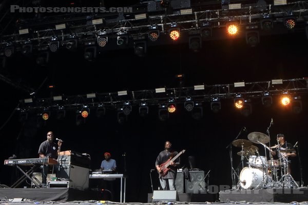 ROBERT GLASPER - 2022-08-27 - SAINT CLOUD - Domaine National - Scene de la Cascade - 